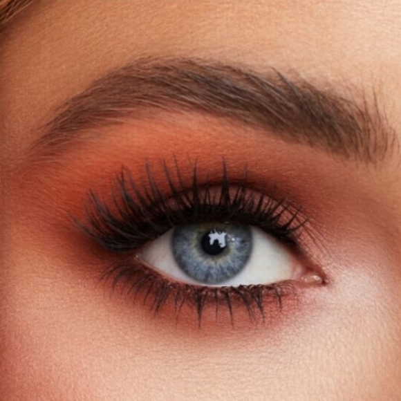 Too Faced Chocolate Matte Liquid Eyeshadow in Chocolate Chai (Matte Fudgey Brown - Picture 5 of 10